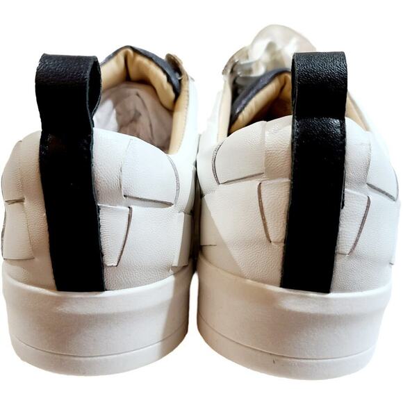 NWT Diba True Yuliana Leather  Sneaker Size 9.5 - Picture 3 of 6